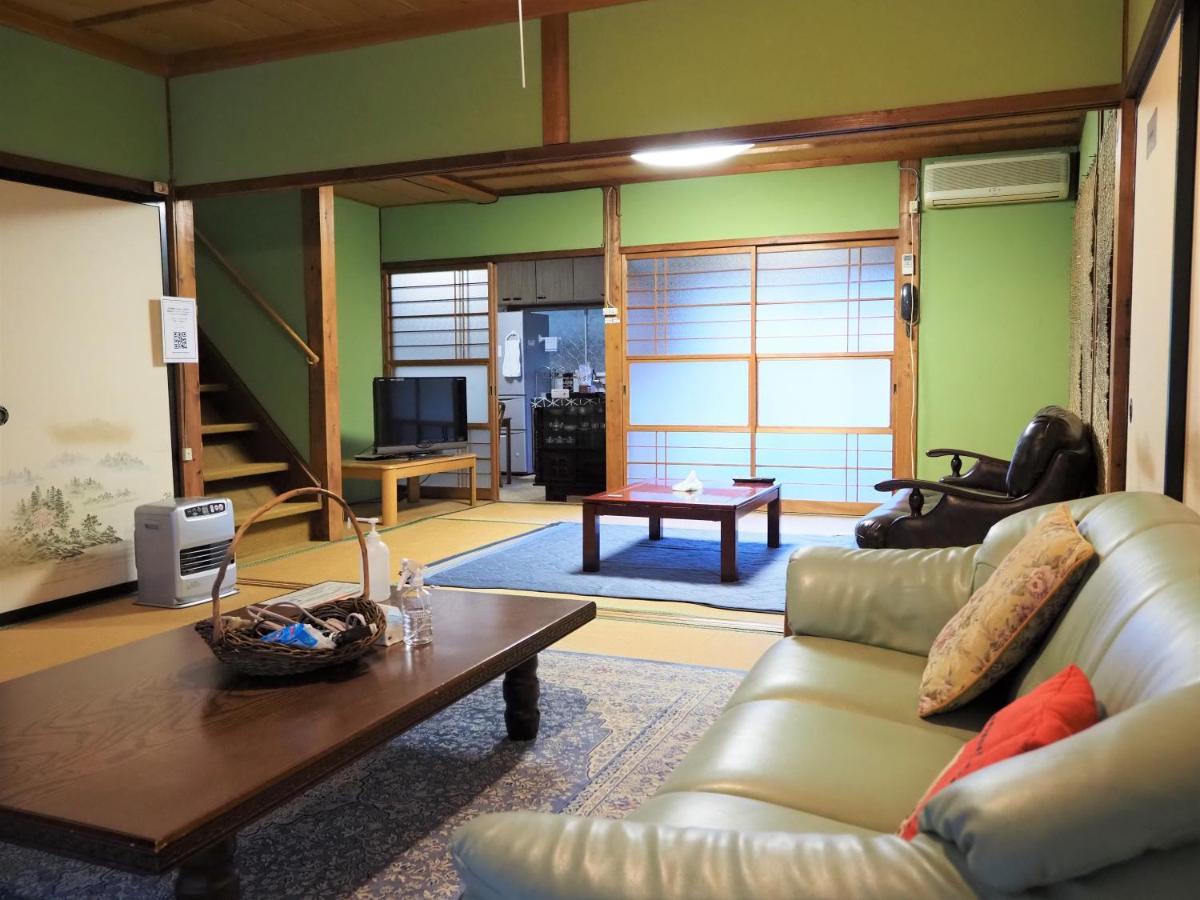 四国旅行のhub拠点 古民家ゲストハウス Heso Camp Miyoshi  Εξωτερικό φωτογραφία