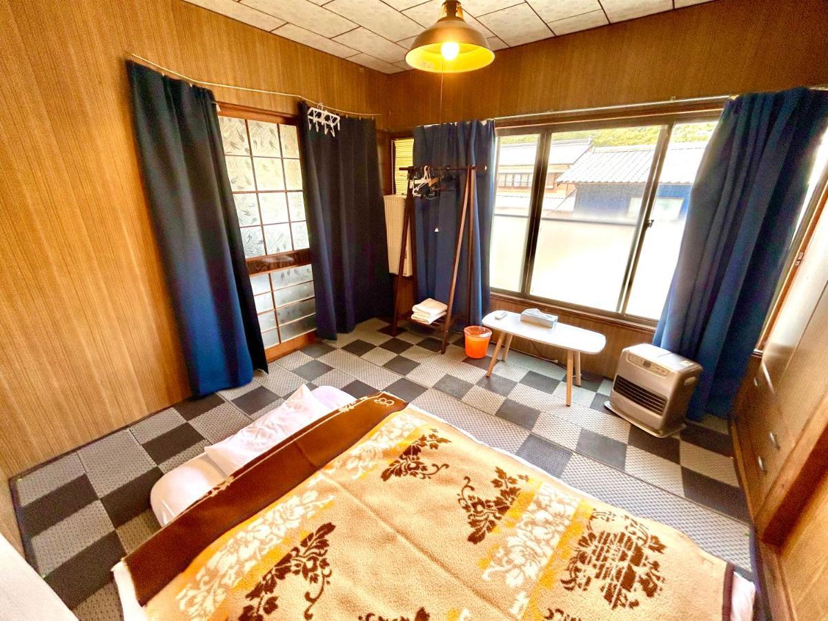 四国旅行のhub拠点 古民家ゲストハウス Heso Camp Miyoshi  Εξωτερικό φωτογραφία