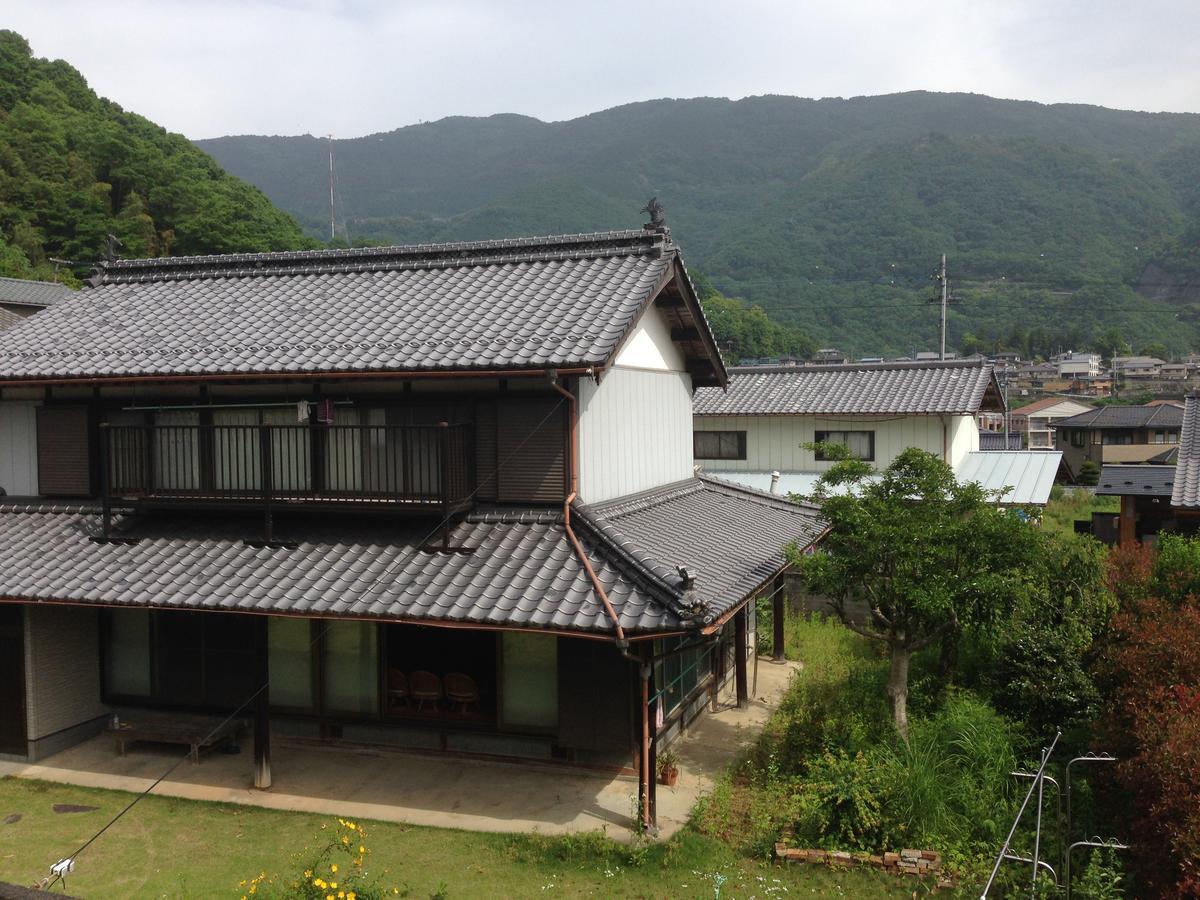 四国旅行のhub拠点 古民家ゲストハウス Heso Camp Miyoshi  Εξωτερικό φωτογραφία