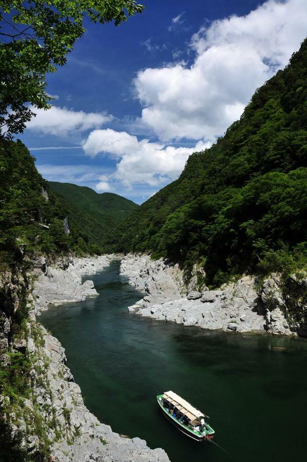四国旅行のhub拠点 古民家ゲストハウス Heso Camp Miyoshi  Εξωτερικό φωτογραφία